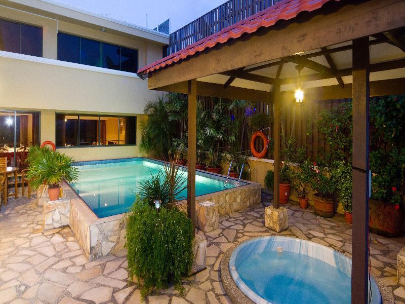 Mookai Hotel Male Bagian luar foto