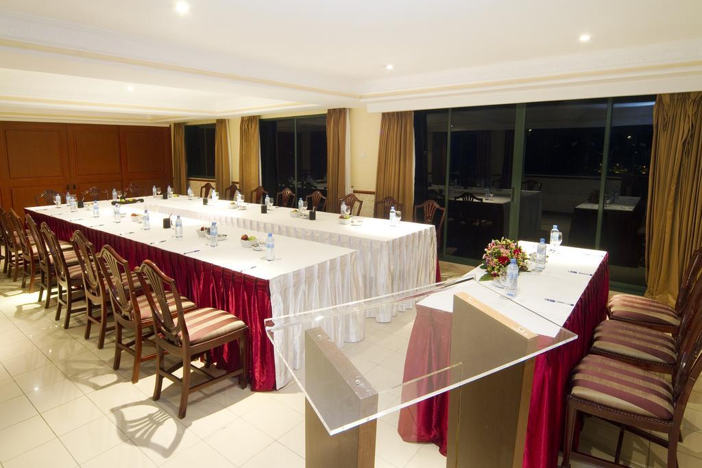 Mookai Hotel Male Bagian luar foto