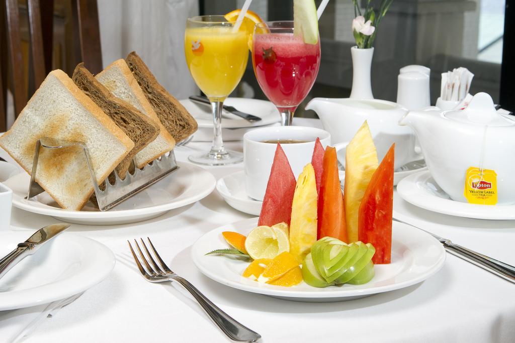 Mookai Hotel Male Bagian luar foto