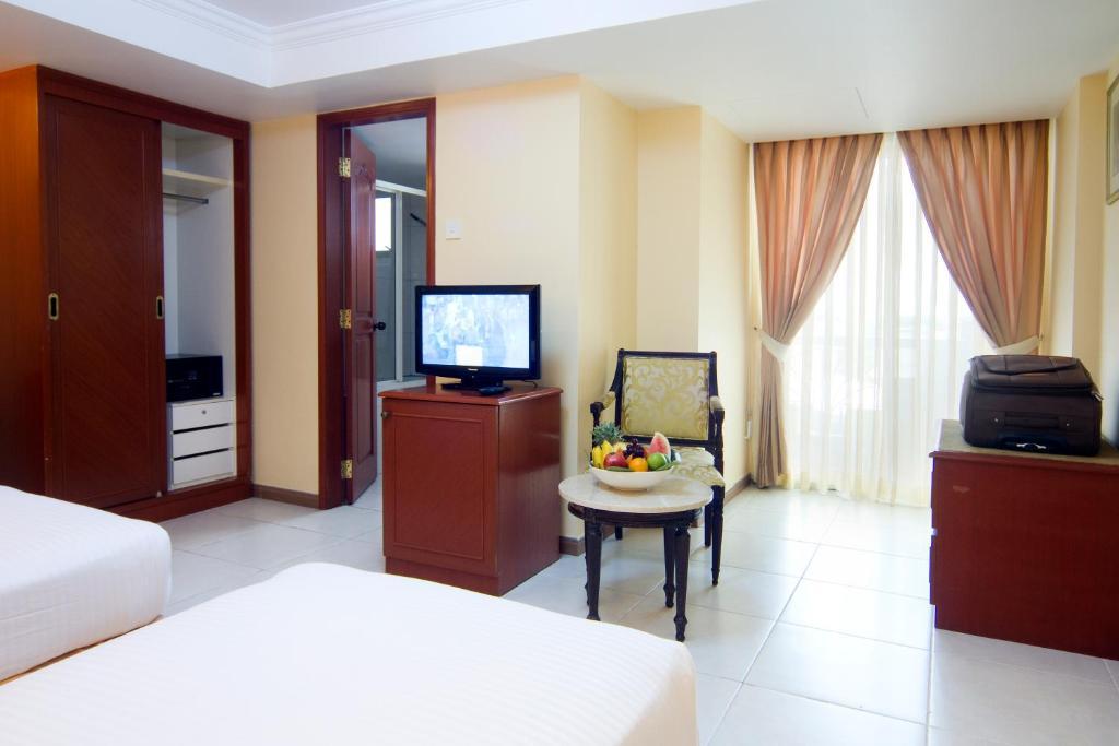 Mookai Hotel Male Bagian luar foto