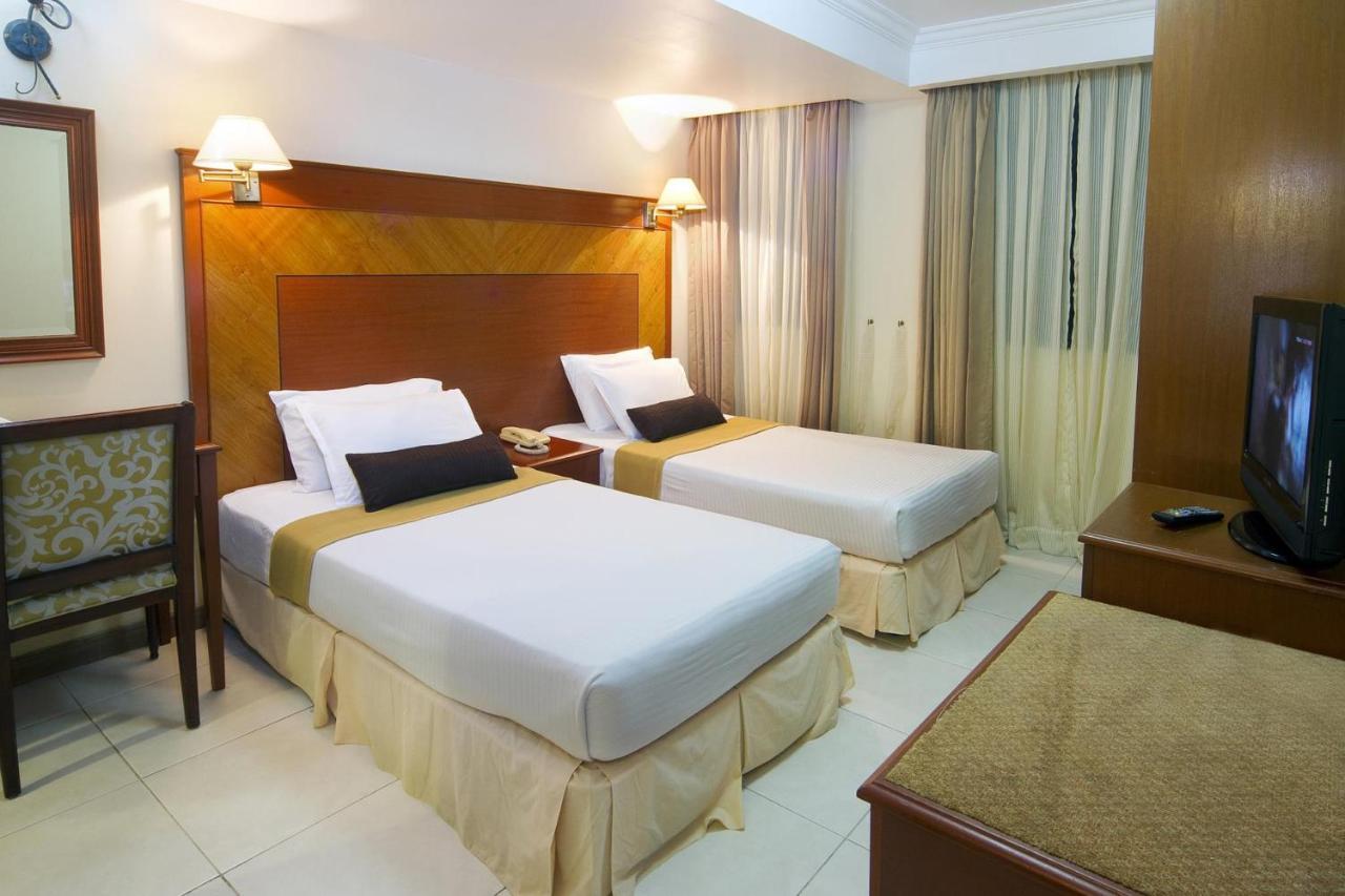 Mookai Hotel Male Bagian luar foto