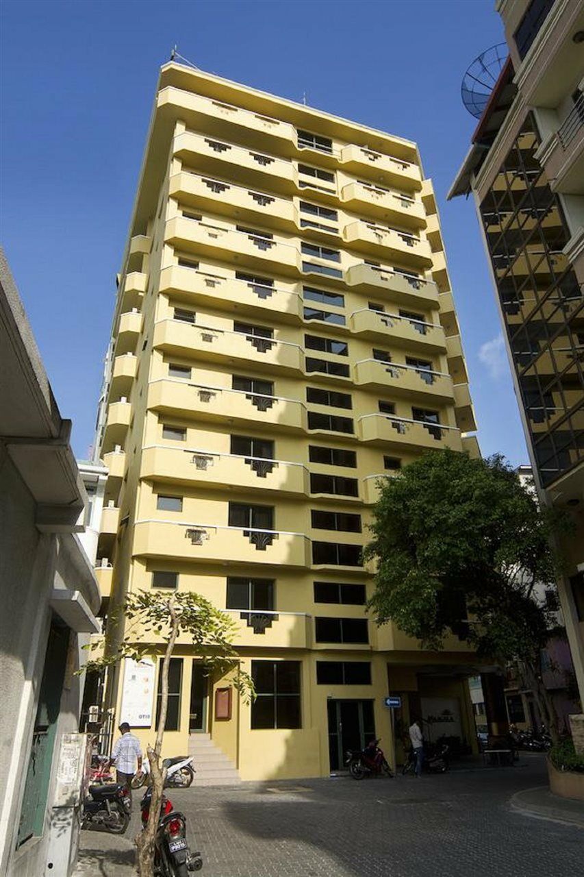 Mookai Hotel Male Bagian luar foto